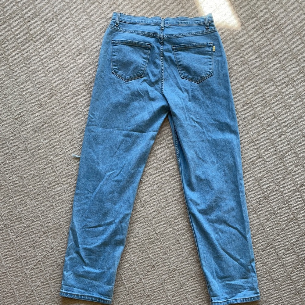 Distressed denim - Picture 3 of 3